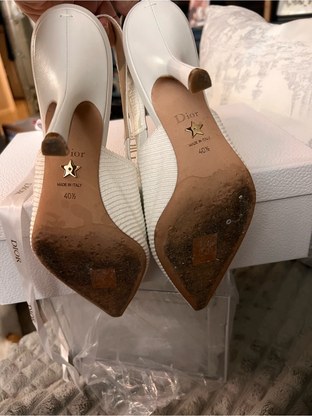 DIOR White/Cream Pointed-Toe Slingback Fabric Heels w/ J’Adior Bow 10.5; 4” heel - Picture 12 of 14